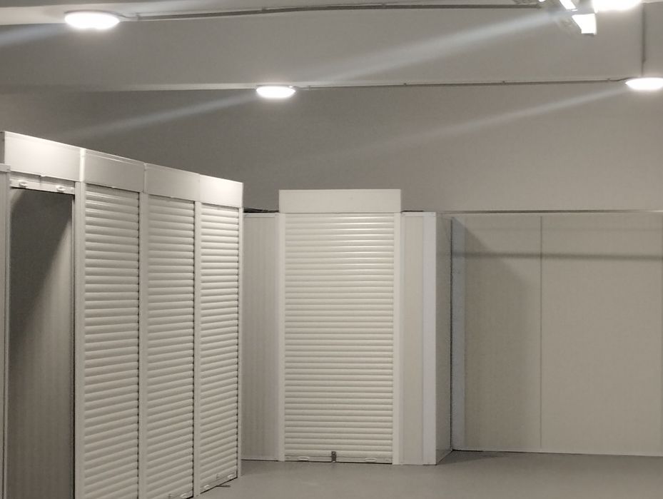 Self storage Ajuda/Arrumos/Mini Armazém