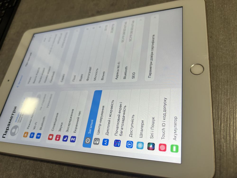 iPad 5 покоління. 32GB. Gold. Як новий. Гарантія