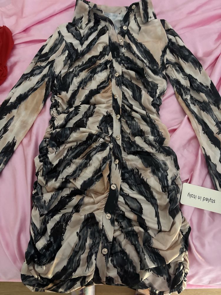 Vestido NOVO push up TU