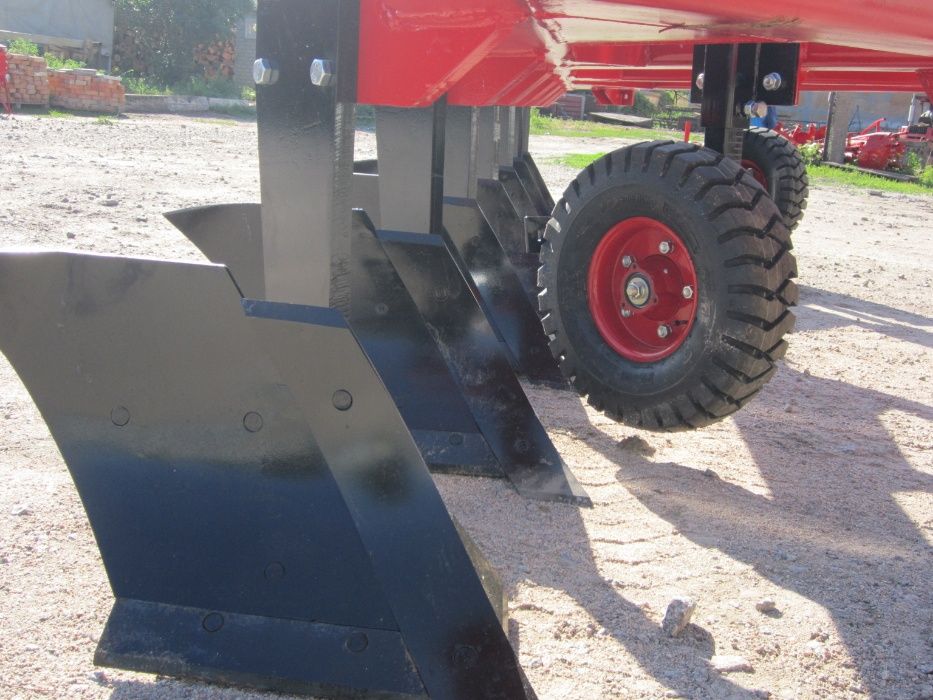 Плуг швидкісний ПШН 5 корпусів 3 4 навісний скоростной ПСКУ Гетьман