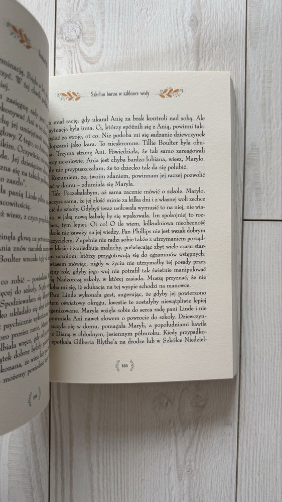 Książka Ania z Zielonego Wzgórza