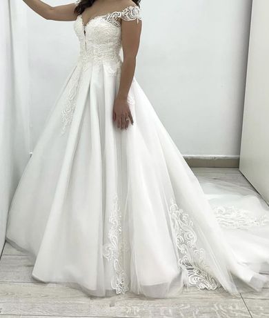 Весільна сукня  Monica Loretti