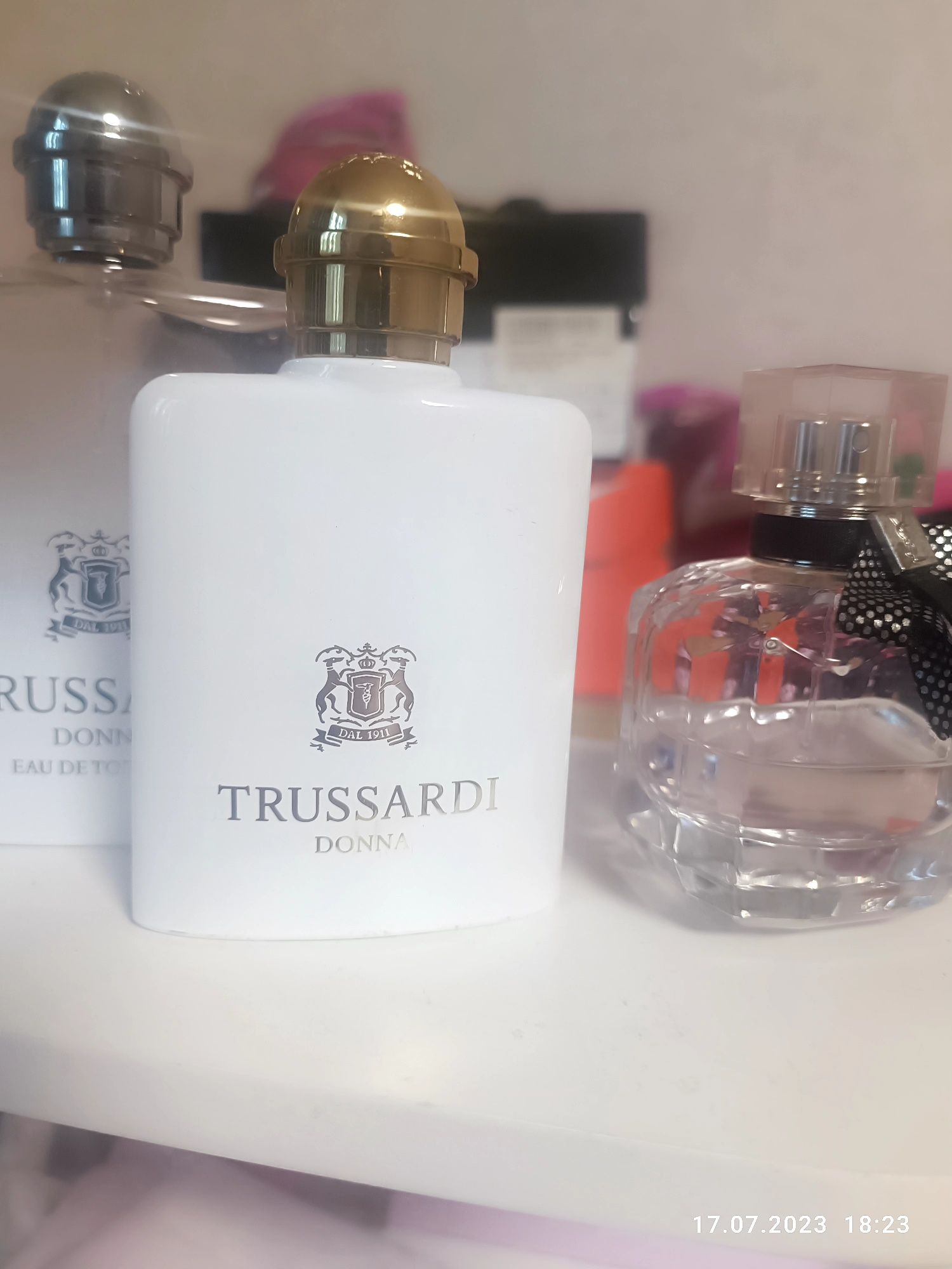 Флакон  оригінал парфумерії з під Trussardi Donna, YSL