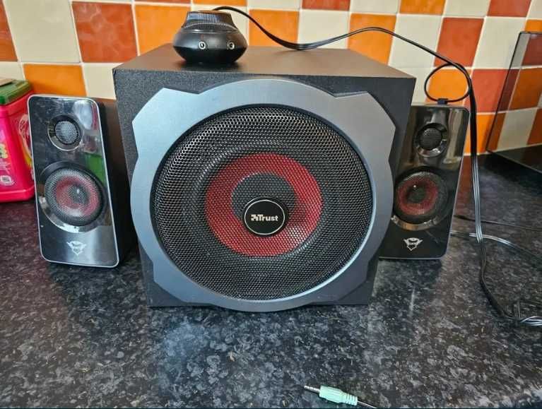 Trust GXT38 2 colunas +sub