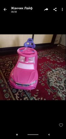 Машинка детская розовая