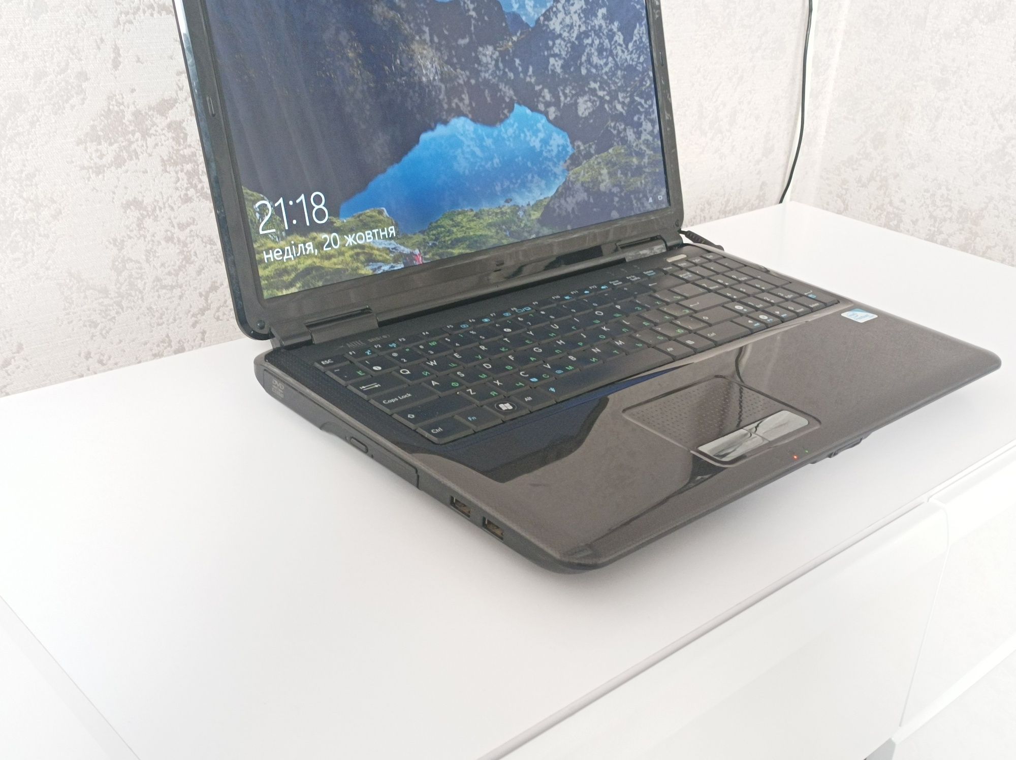 Ноутбук Asus k50IJ, 2ядра/ 4гб/320гб. робочий