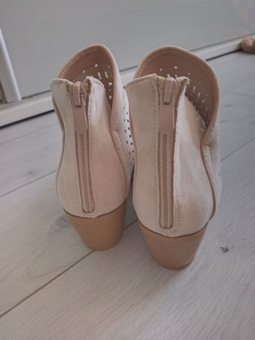 Buty botki zamszowe