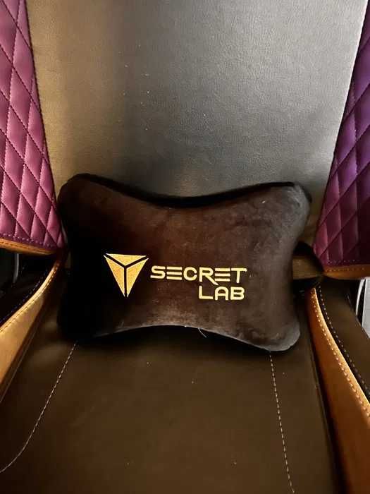 Cadeira gamming secret lab KDA edition