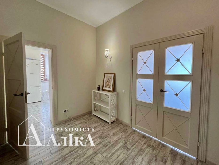 Продам будинок мрії з басейном та неймовірним видом на каньйон