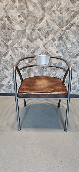 Piękne krzesło  metal ocynk