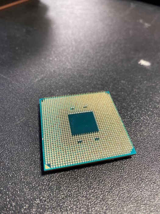 AMD Ryzen 7 1800X 3.6GHz, RGB Wraith Prism Cooler