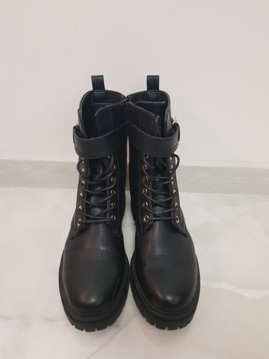 Демсезонні черевики, ботинки 39 розмір