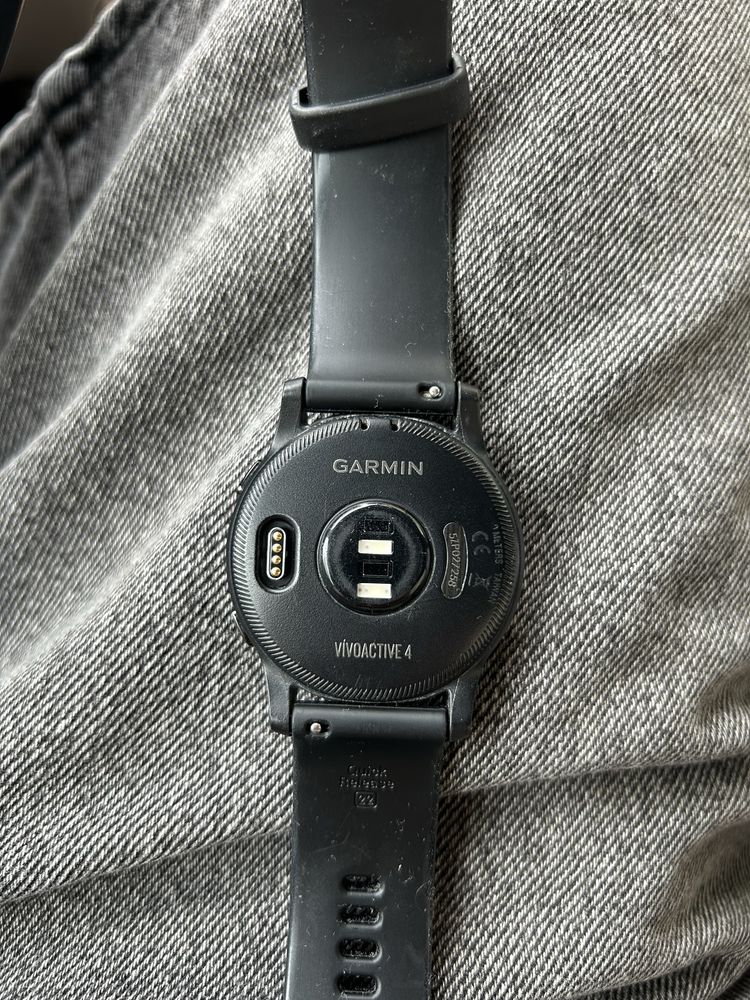 Garmin Vivoactive 4