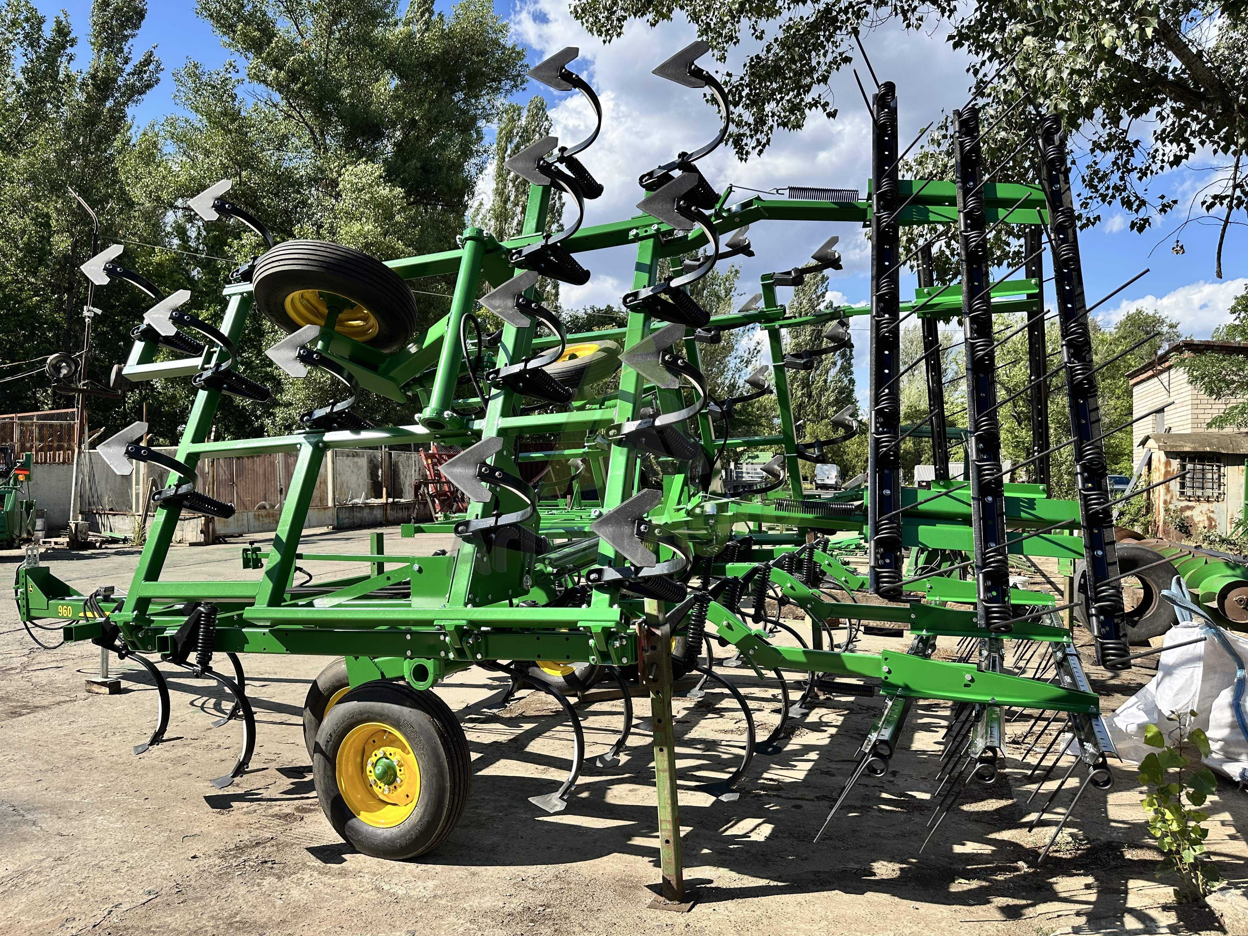 Культиватор Джон Дір 960 John Deere 960 шириною 8 метрів