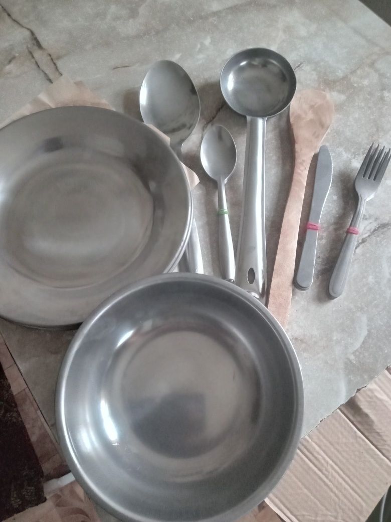 Набор посуды из нержавеющей стали