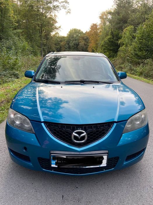 Продам мазду3 седан