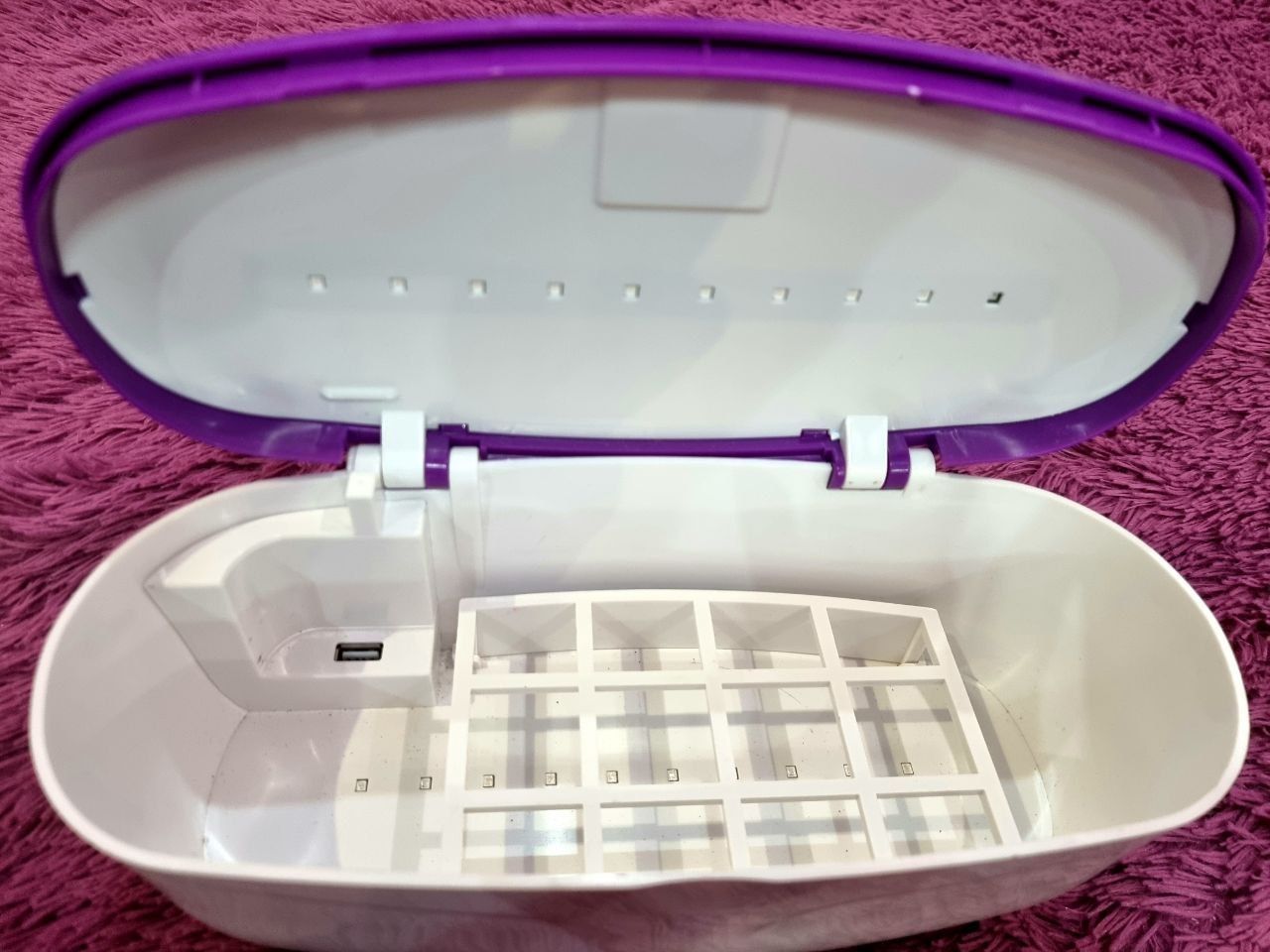 Стерилізаційна коробка 600мл з УФК-лампами для дезінфекції