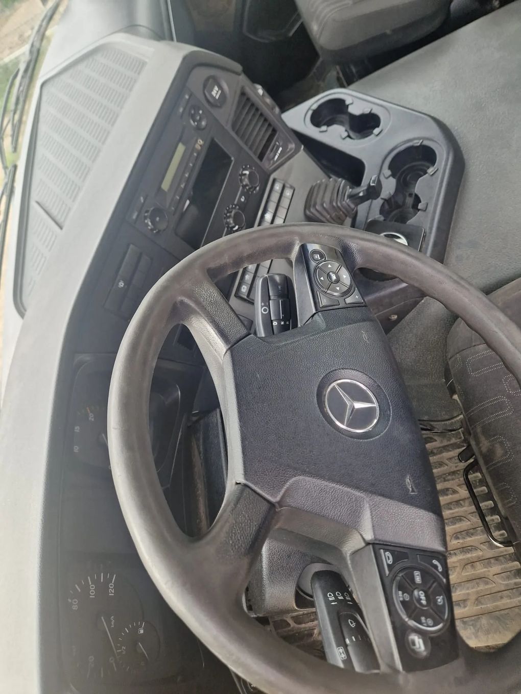 Mercedes-Benz AROCS  Mercedes AROCS 8x8 samochód ciężarowy wywrotka BARDZO NISKI PRZEBIEG