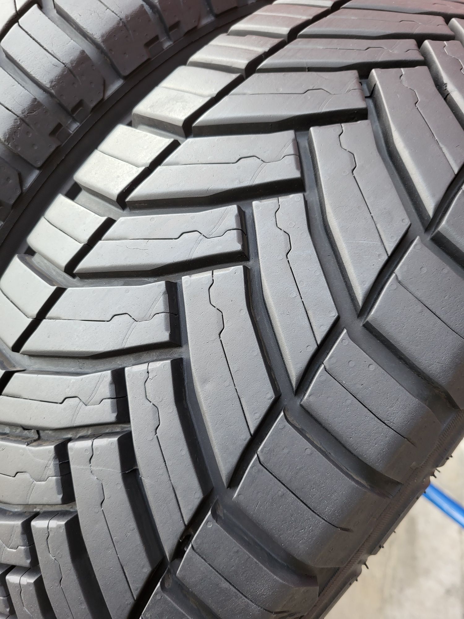 215/65/16C R16C Michelin AGILIS CrossClimate 2шт ціна за 1шт шини