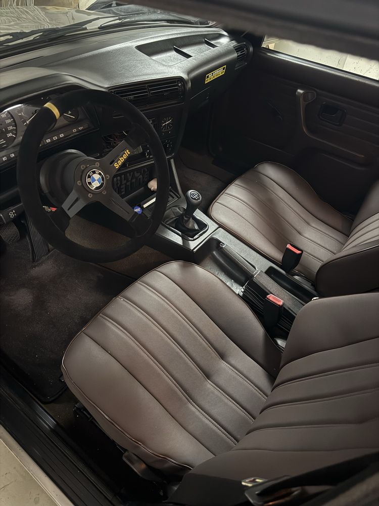 Bmw e30 316 fase 2