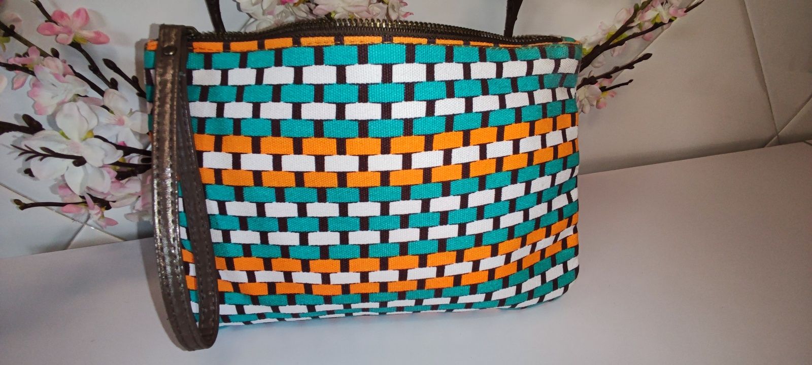 Bolsa como nova em tecido