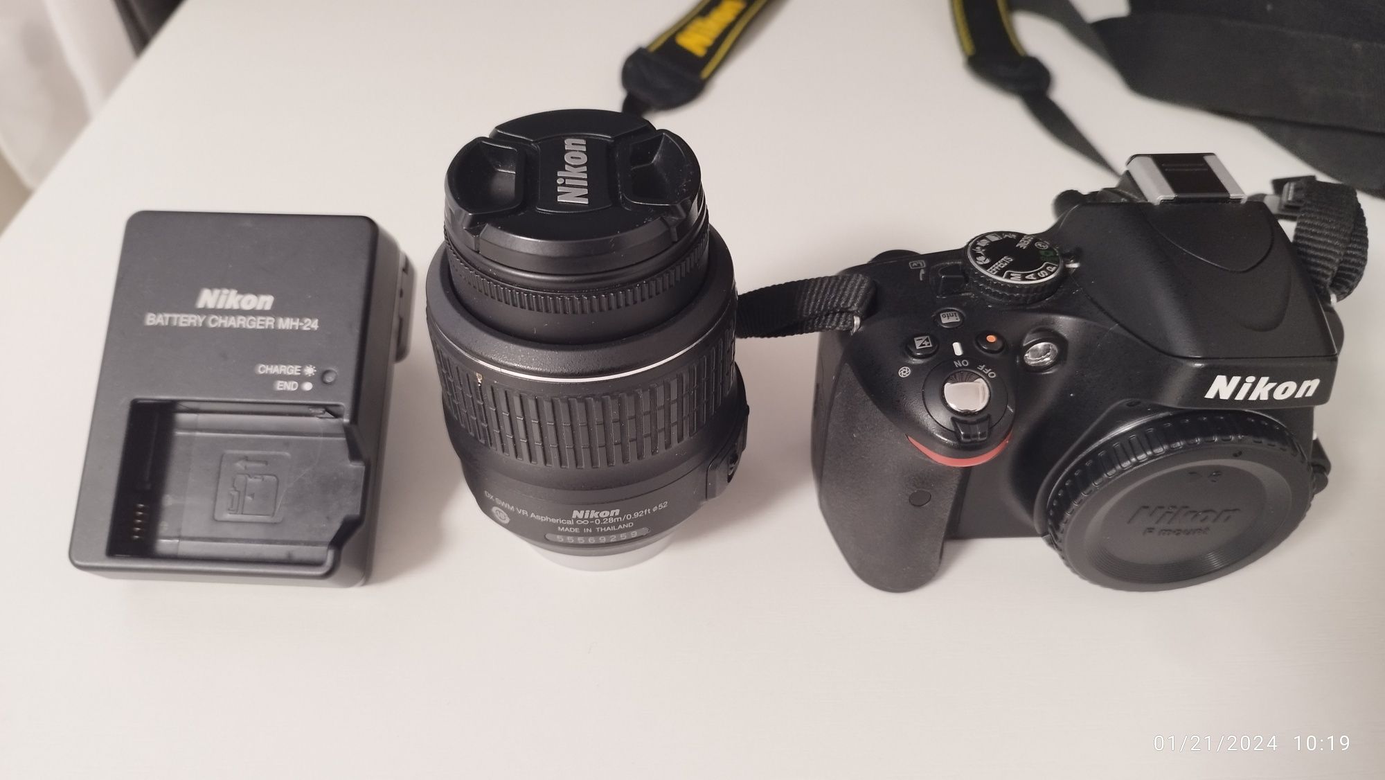 Дзеркальна камера (зеркалка) Nikon D5100