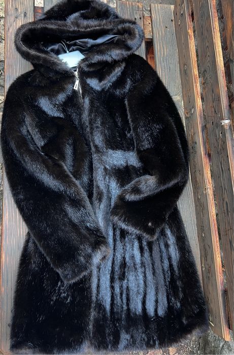 Жіноча Норкова шуба