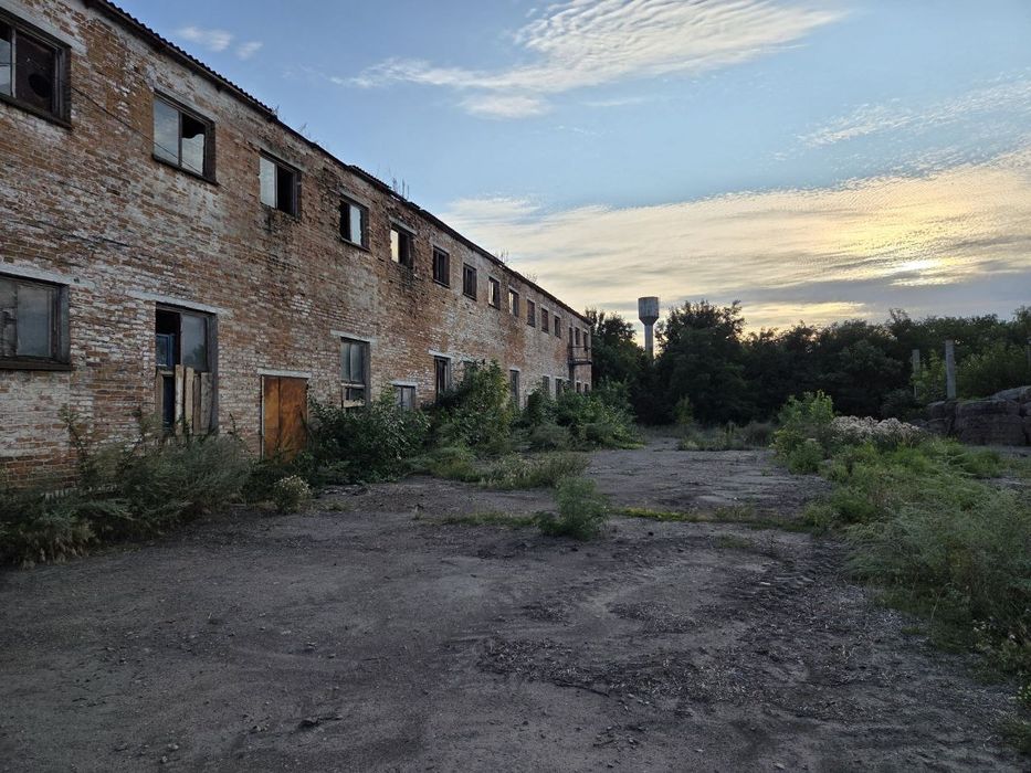 Продам промишлєну базу
