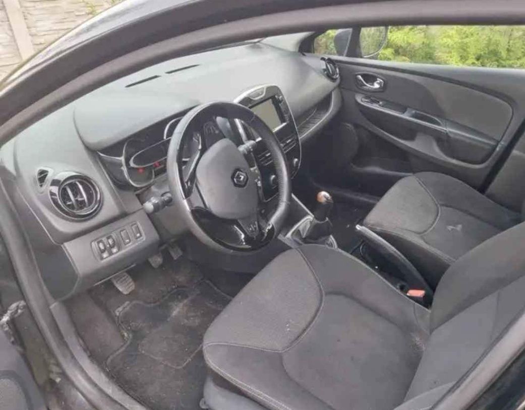 Fotele clio przód