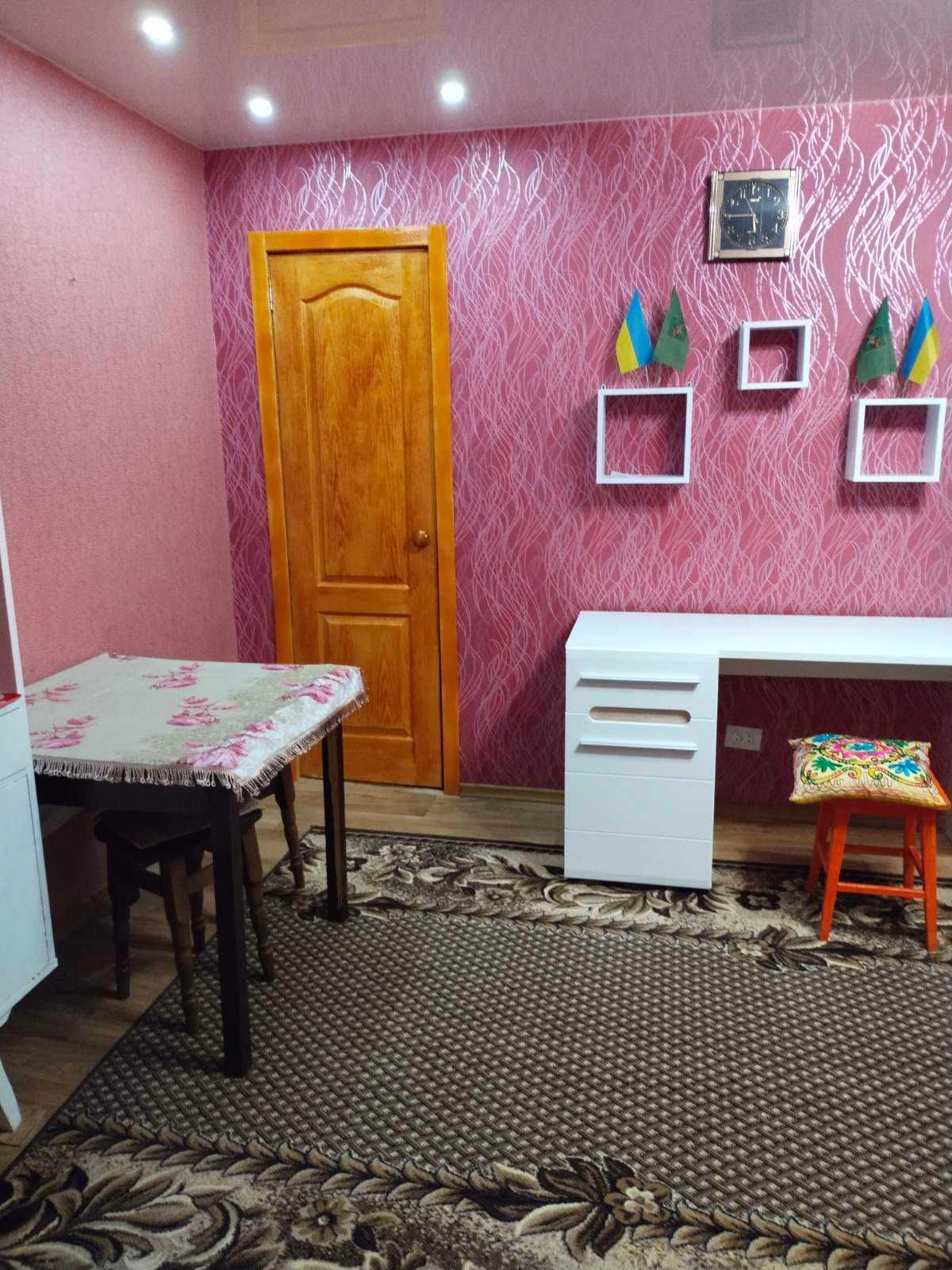 Продается 2-х комнатная квартира в пгт.Савинцы  Харьковская область
