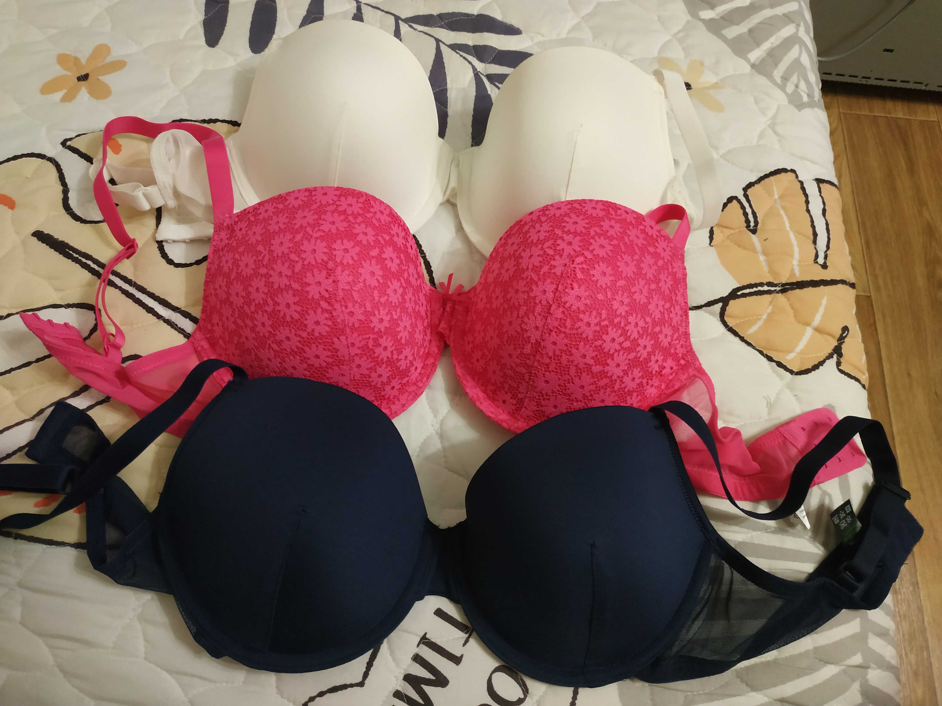 Бюсти, 34DD(75 D-E), 3 шт - 450 грн