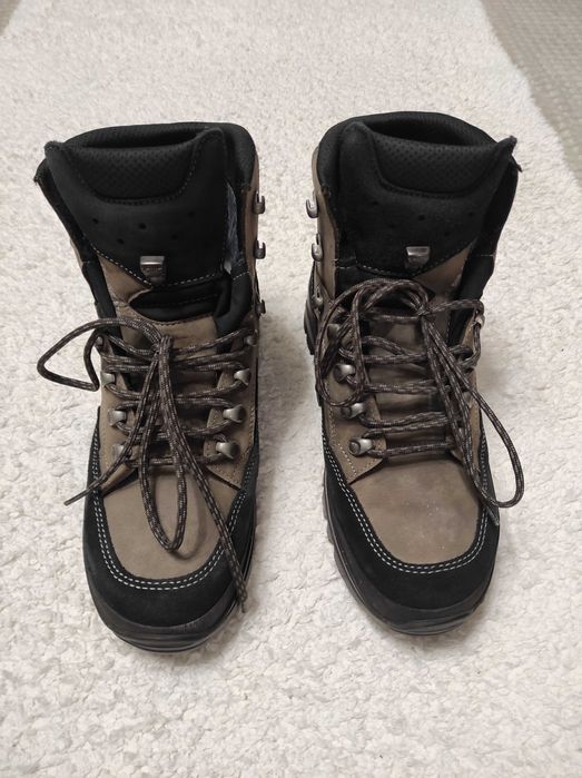 Трекинговые ботинки LOWA Gore-tex Vibram пр-ва Germany 46 р.