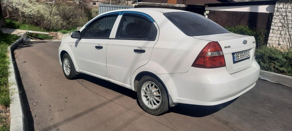 Шевроле авео 1.5 Gas в отличном состоянии