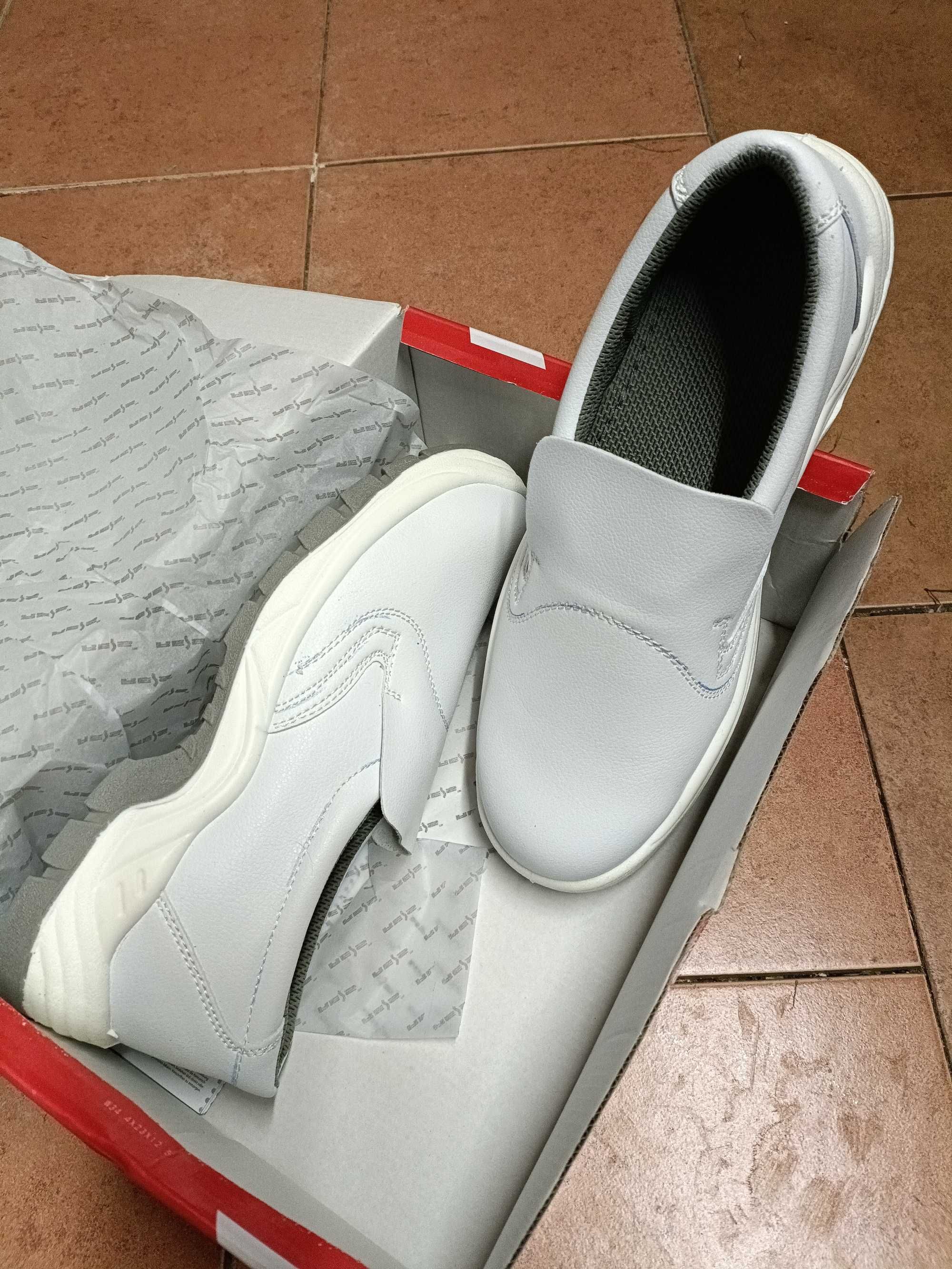 Buty robocze REIS