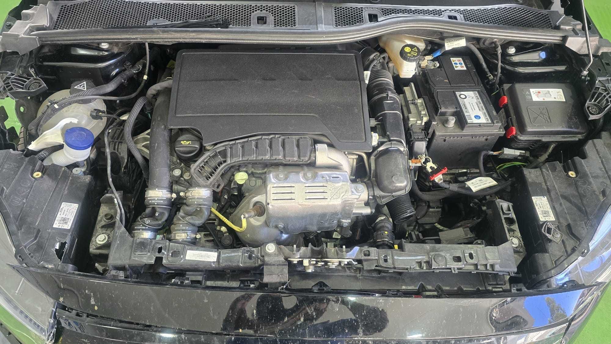 Opel Corsa 1.2   - Salvado
