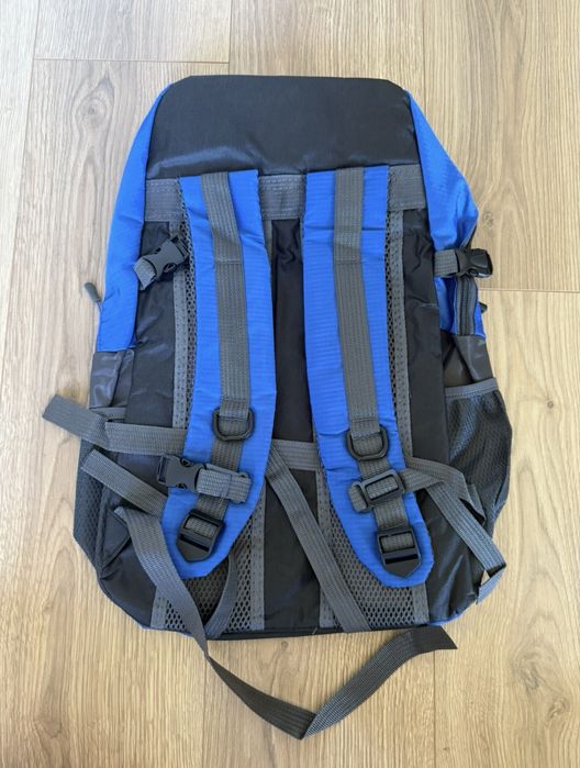 Nowy niebieski szary plecak turystyczny trekkingowy górski 25L wygodny