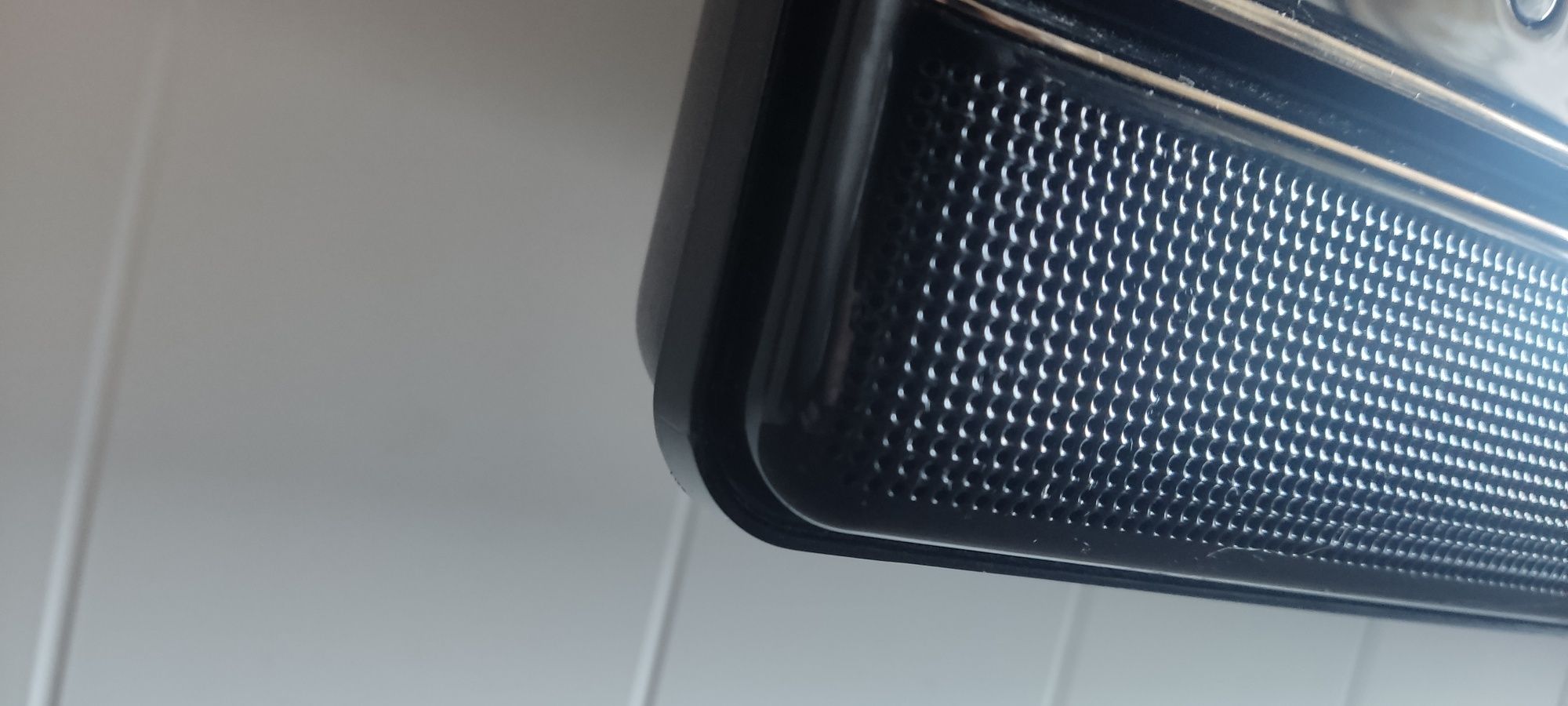 Телевізор Shivaki LCD-4230