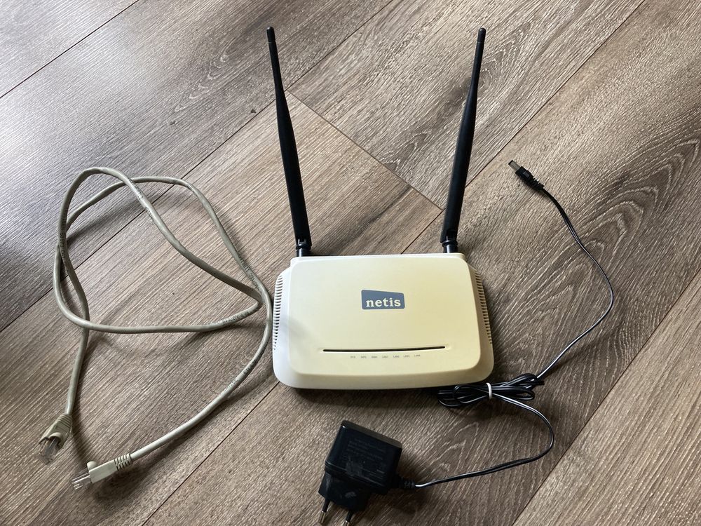 Router Netis WF 2419I