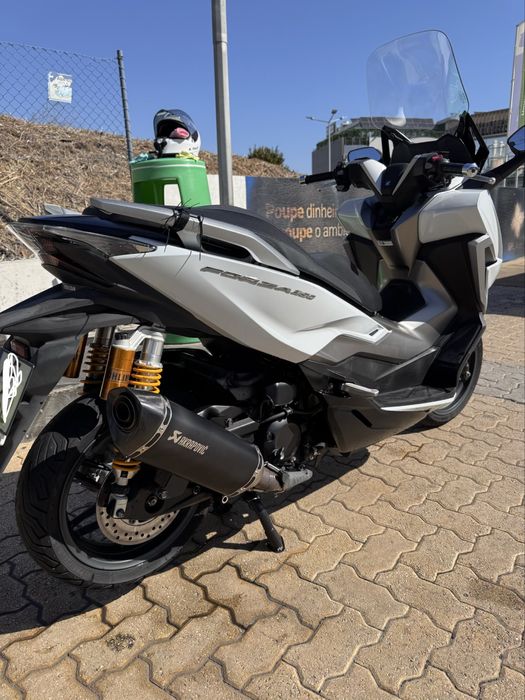 Honda Forza 350 com extras