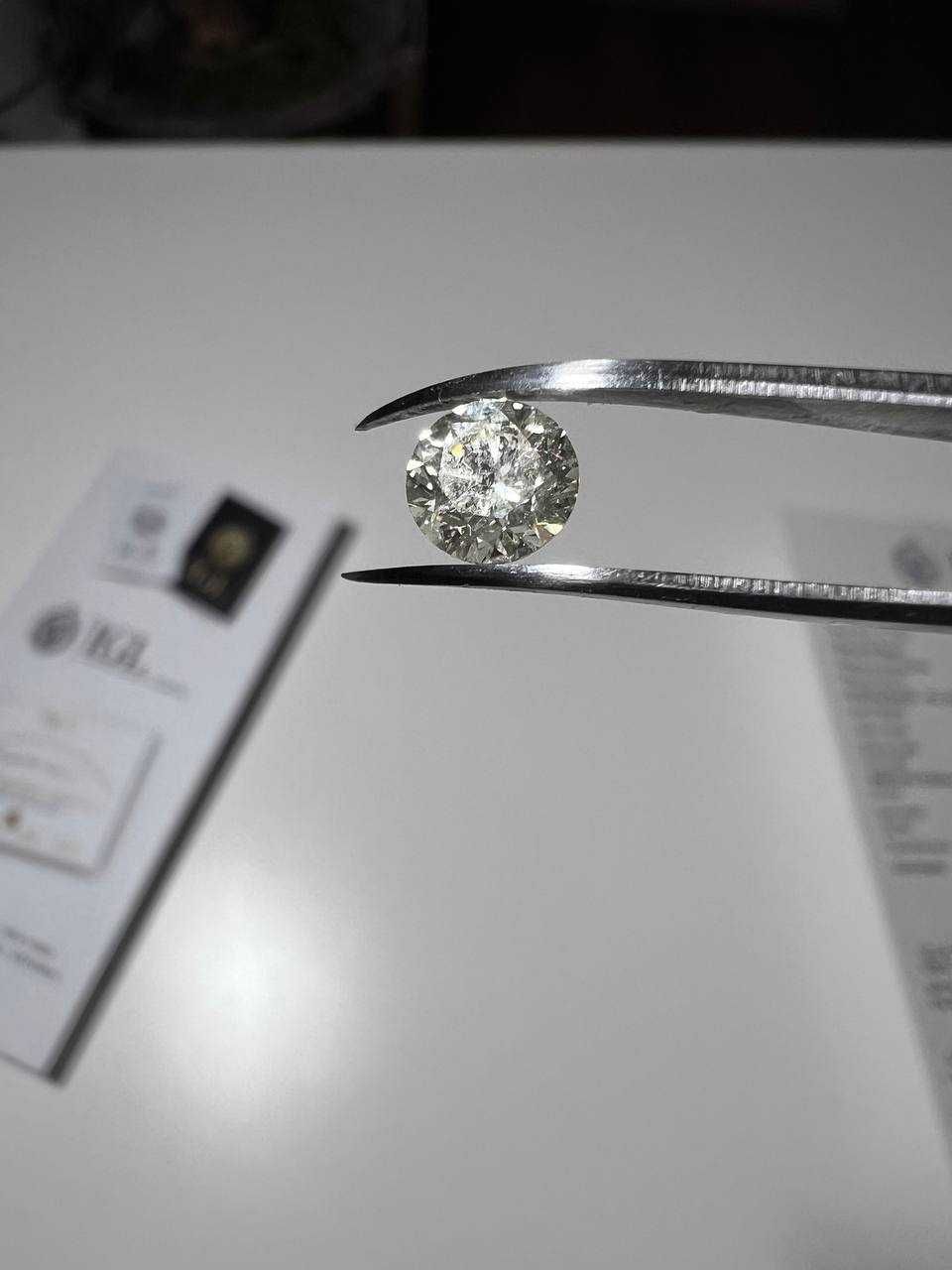 Diament brylant naturalny o wadze 1.01 ct, koloru J i czystości VS2