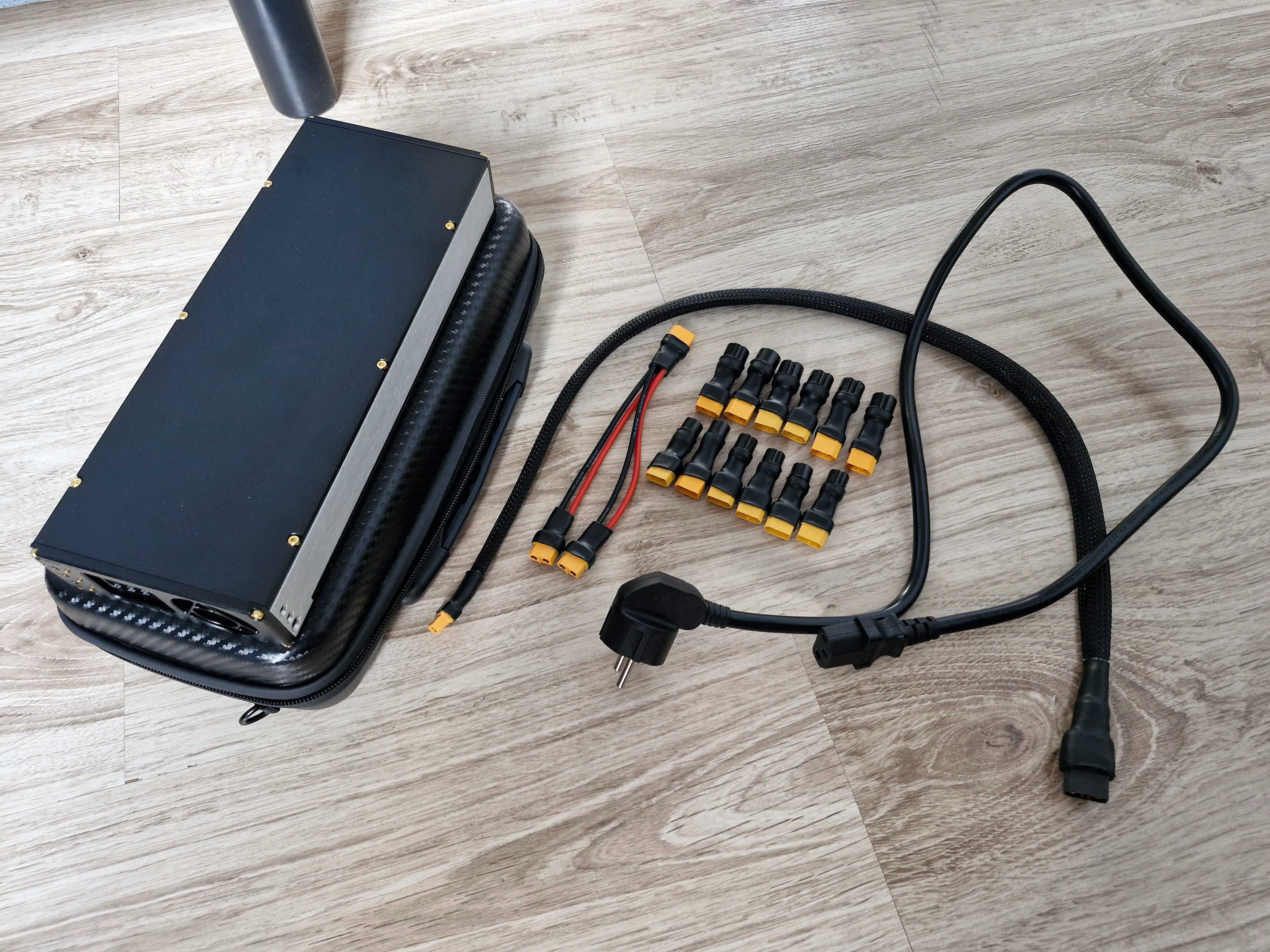 Uniwersalna ładowarka do monocykla elektrycznego 117V - 168V 30A (EUC)