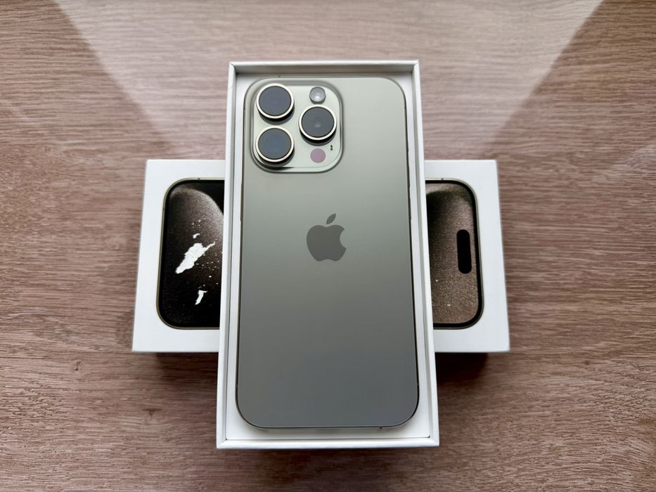 Apple Iphone 15 Pro Natural Titanium 256 gb акб 100%