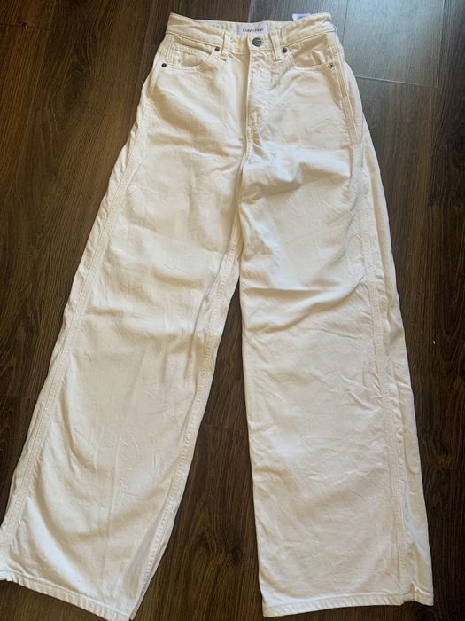 Джинсы Calvin Klein