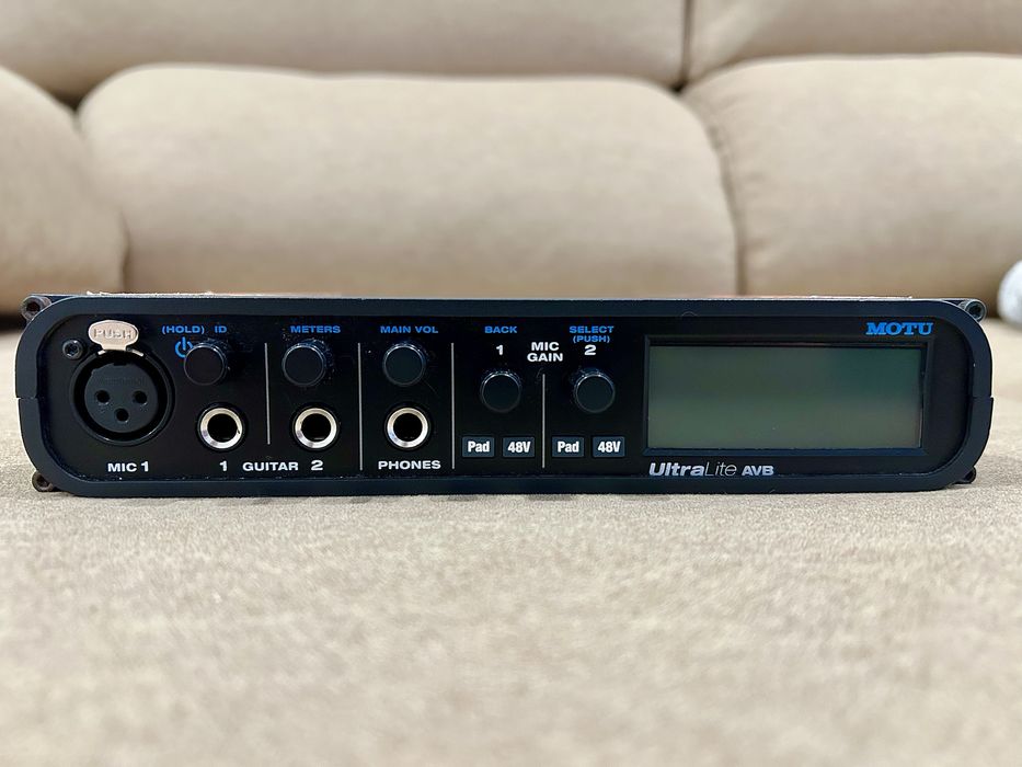 MOTU Ultralite AVB Аудіо інтерфейс карта