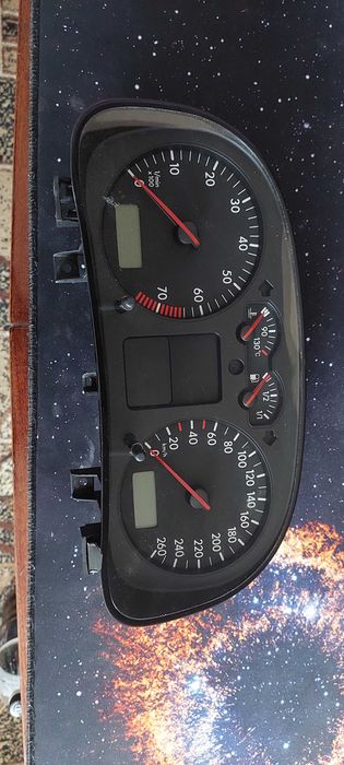 Приборная панель Golf IV