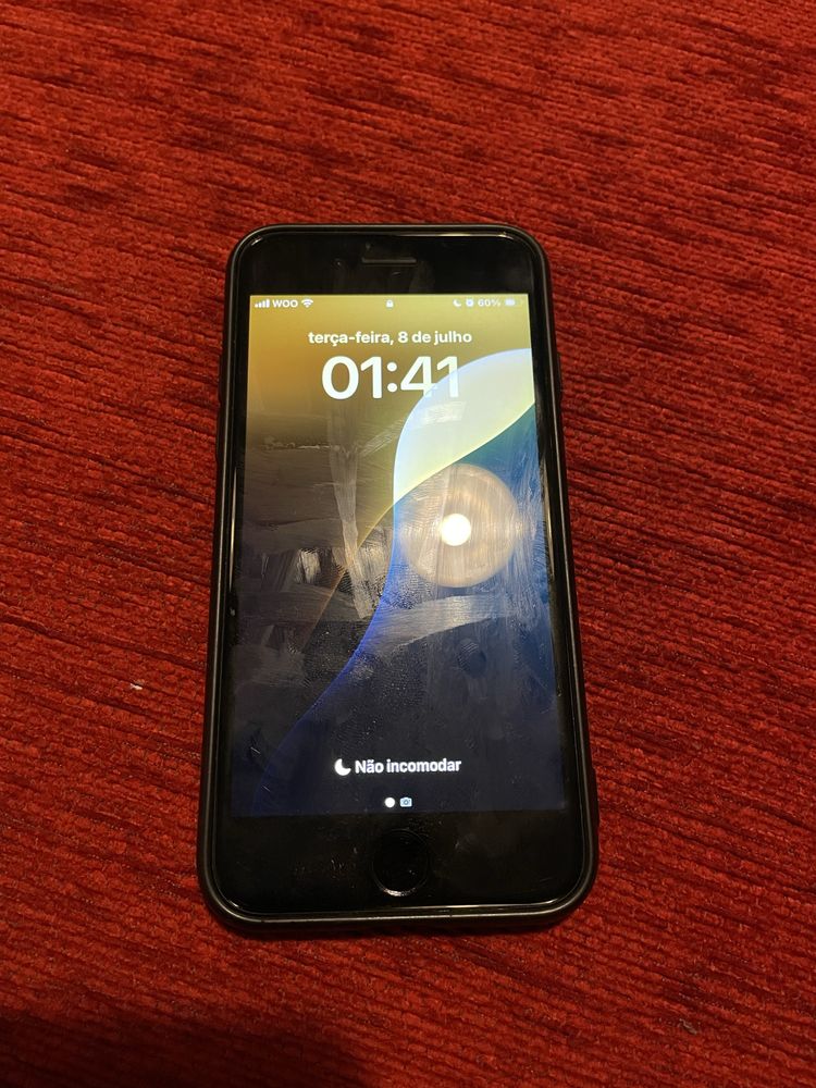 iPhone SE 2020 com 128GB Branco