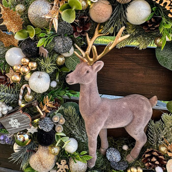 Ręcznie robiony wianek świąteczny na drzwi 44 cm z lampkami LED112515