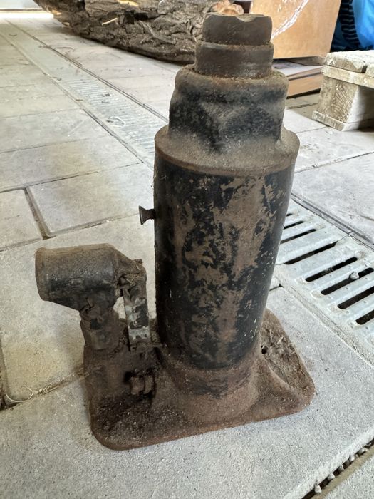 Домкрат на 5 т  унікальний