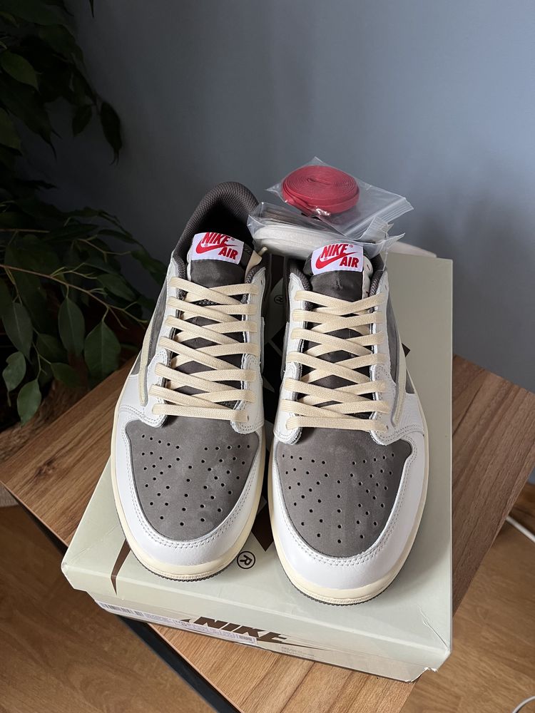 Jordan 1 Retro OG Low Travis Scott Reverse Mocha (c/fatura)