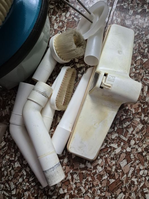 Речі часів СРСР. Пылесос-пуф "Урал ПНВ-600"